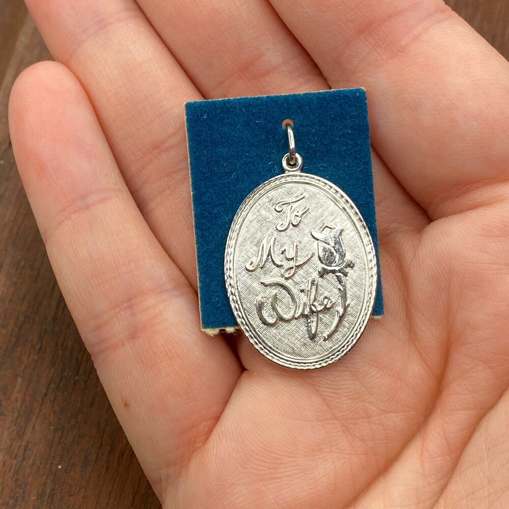 Vintage Griffith 925 Sterling Silver "To My Wife" Oval Pendant Bracelet Charm